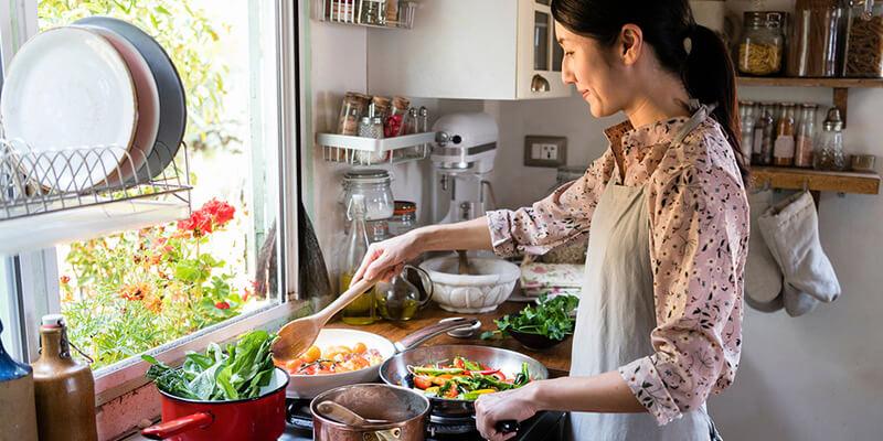 4 Tips for Saving Money While Working Remotely, From Real Telecommuters