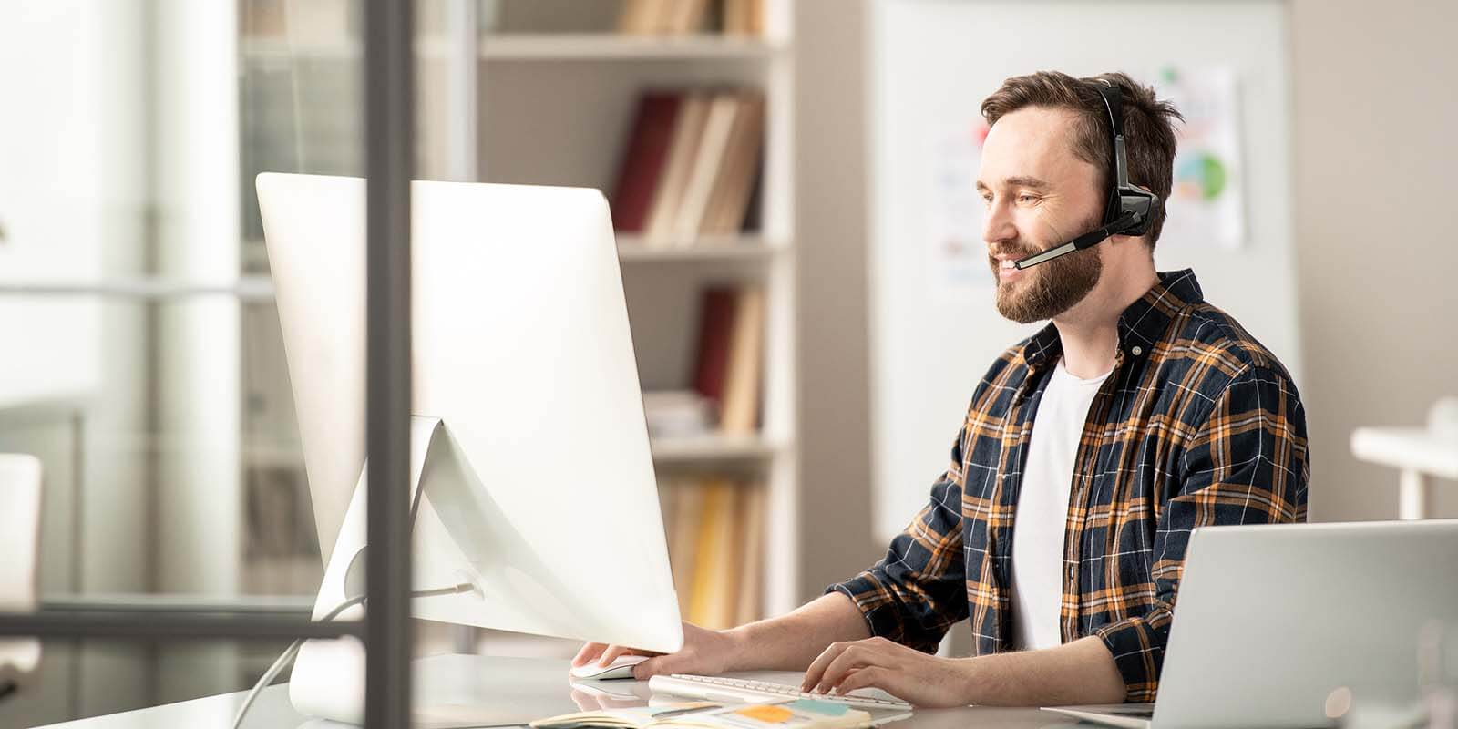 Remote Call Center Jobs: 10 Companies Hiring