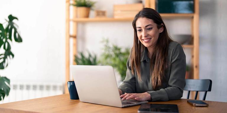 Remote Chat Support Jobs: 10 Companies Hiring