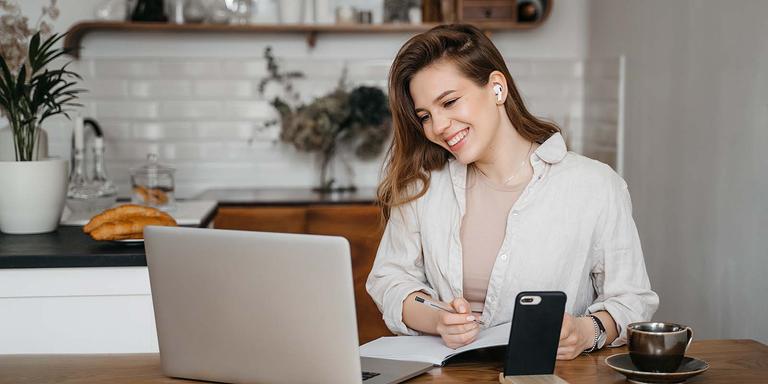 10 Part Time Remote Jobs & 15 Companies Hiring